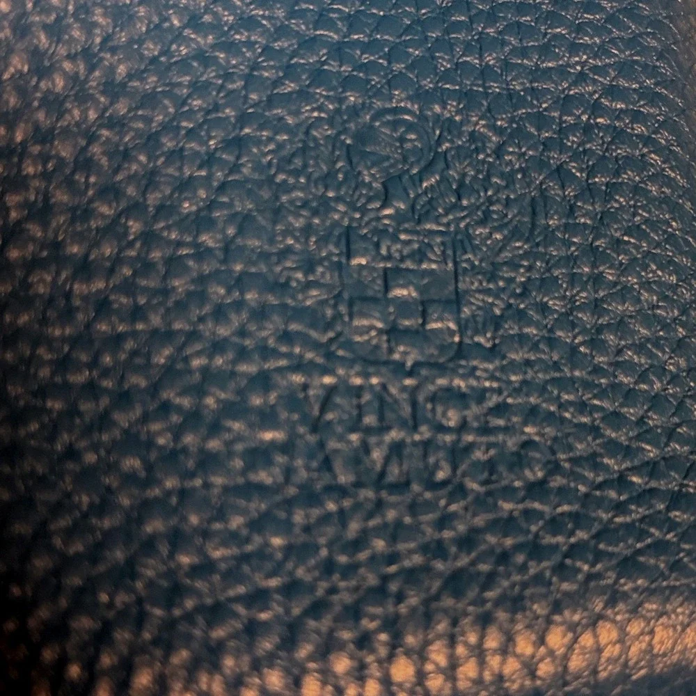 Vince Camuto Purse Blue Leather Handbag with dust bag Old‎ Money Quiet Luxury